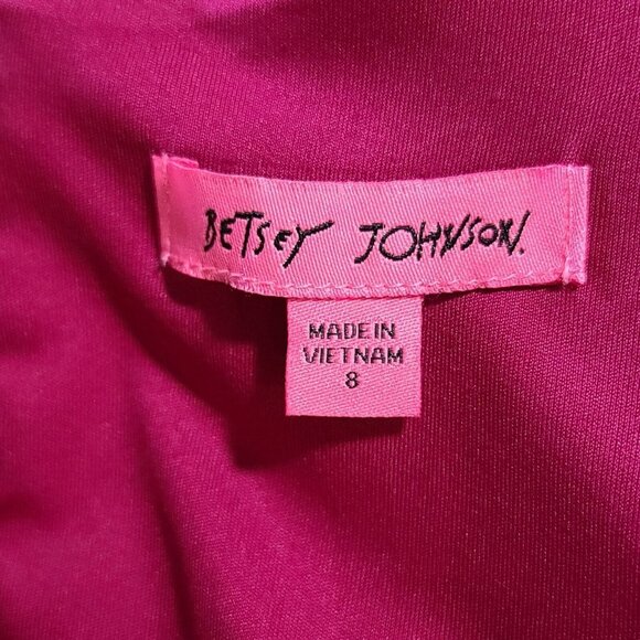 Betsey Johnson's Scalloped Sheath Dress Sleeveless Sangria Size 8 - Picture 4 of 12
